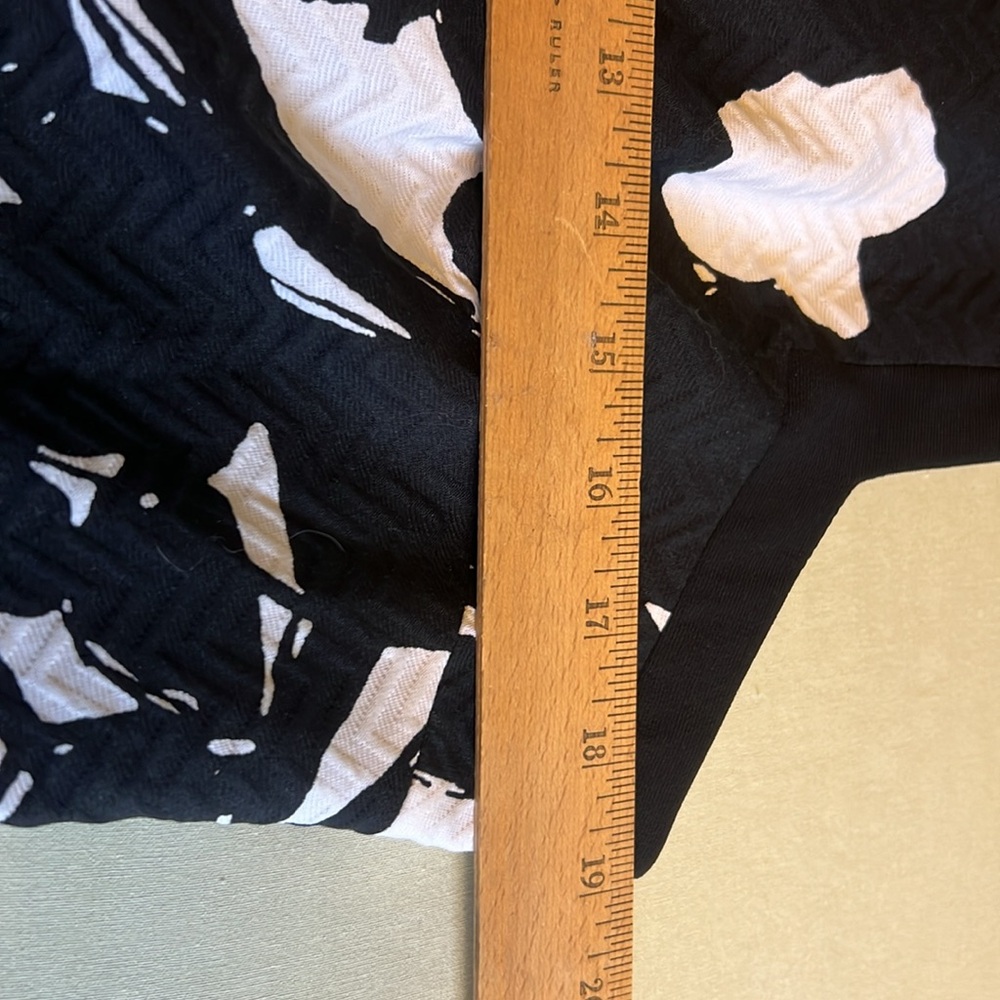 Banana Republic Midi-Dress Abstract Black and White New with Tags 14 - Picture 10 of 16